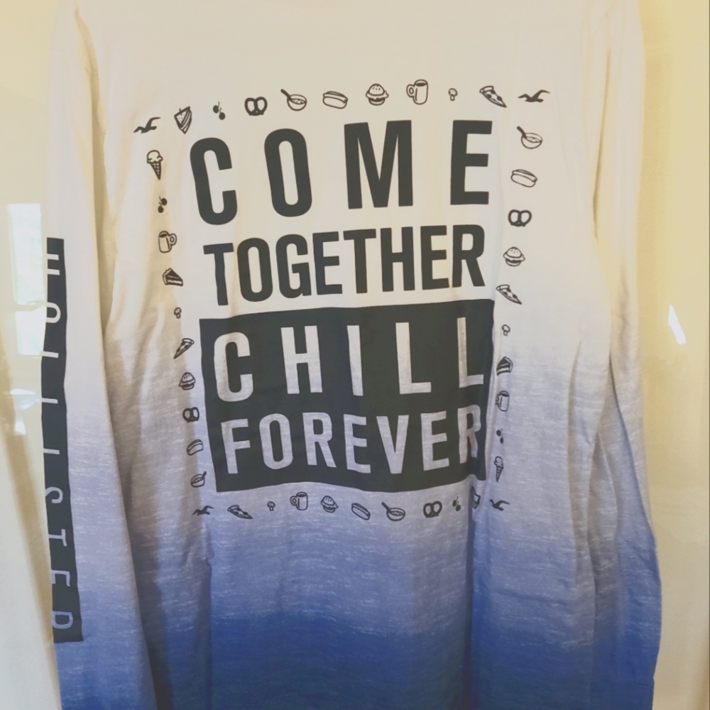 Hollister Mens long sleeve tee shirt size medium